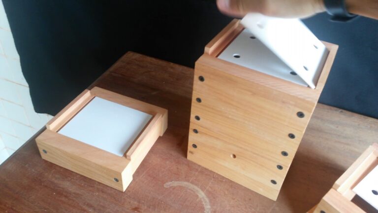 caixa para abelha Jataí